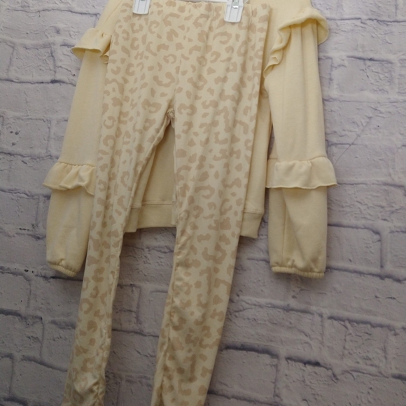 Btween 3PC GIRLS Stylish Cream Leopard Pants Set - Picture 5 of 6